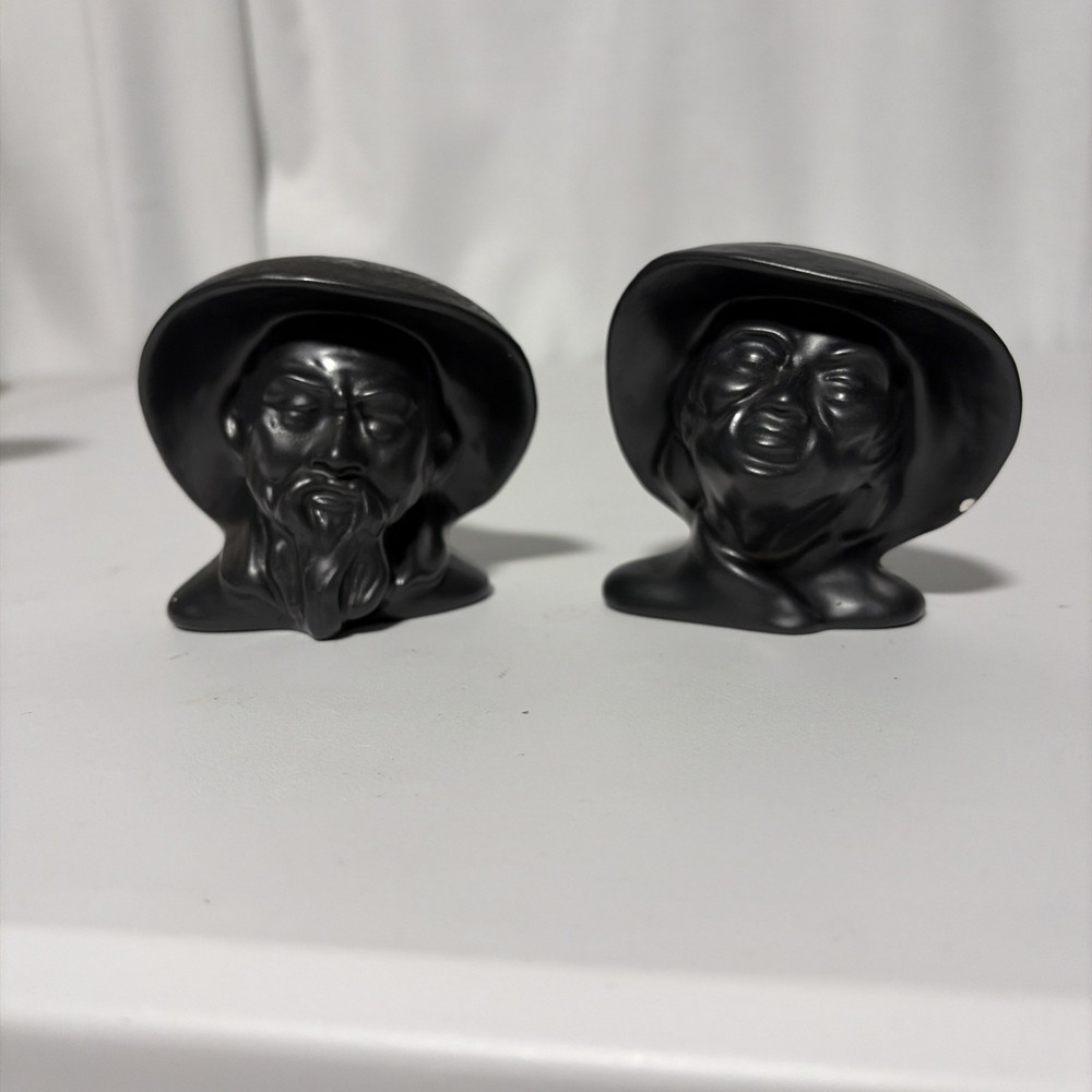 Vintage 1954 MCM Asian Man & Woman Salt and Pepper Shakers Ceramic Matte Black